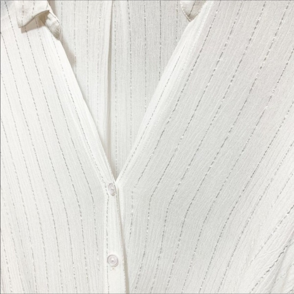 LAST ONE MEDIUM Metallic Thread Surplice shirt - Picture 3 of 4
